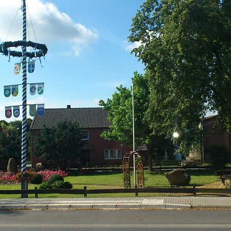 Hotel Am Rosenplatz,24 Stunden Check In, Kostenfreie Parkplaetze Brechtorf Экстерьер фото
